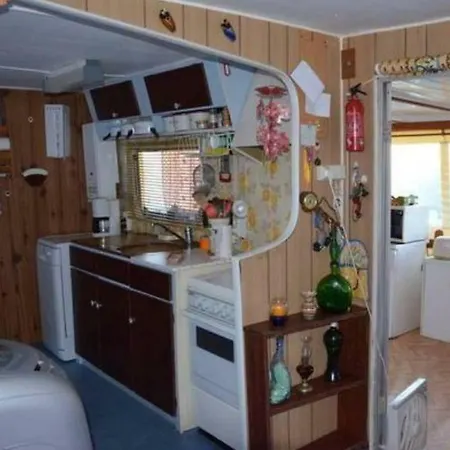 Holiday Route De La Madrague Дом отдыха *